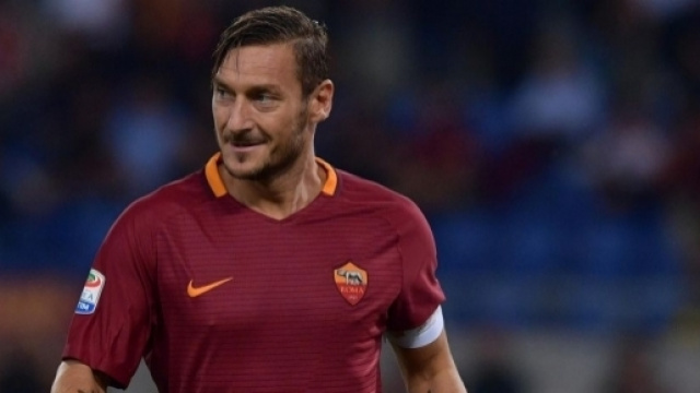 Francesco Totti si svela nella trasmissione "L'Intervista".