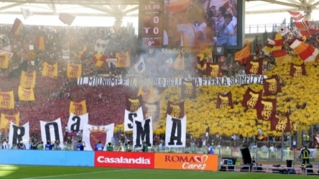 La coreografia della Sud in un derby della stagione 2013-14.
