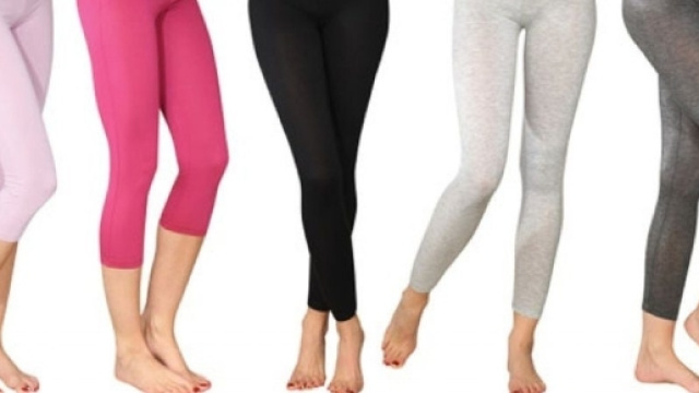 Leggins: per una compagnia aerea americana se li indossano familiari di dipendenti non possono volare. Foto: hercampus.com.