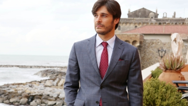 Lino Guanciale, diviso tra due fiction, si confessa a Sorrisi | TV ... - sorrisi.com