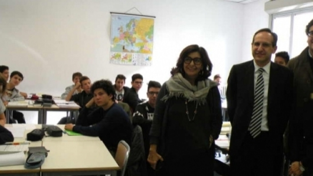 Scuola, concorso per 1200 Direttori amministrativi: bando in uscita parma.it