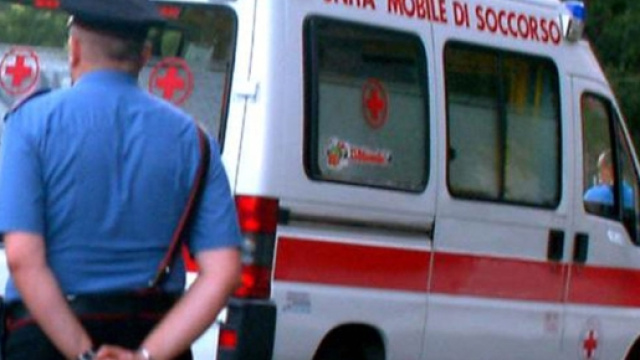 Trento, bimbi uccisi in casa: cadavere del padre in un burrone