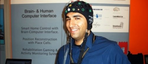 Brain-Computer Interface (BCI), Wikimedia Commons https://commons.wikimedia.org/wiki/File:Brain-Computer_Interface_(BCI)_-_FET09_Prague.jpg