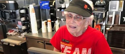 Hoax Alert: McDonald's won't close 17,000 restaurants due to $15. Photo courtesy of Lead Stories - leadstories.com