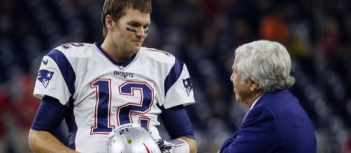 Tom Brady tells Robert Kraft he wants to play six more years - usatoday.com