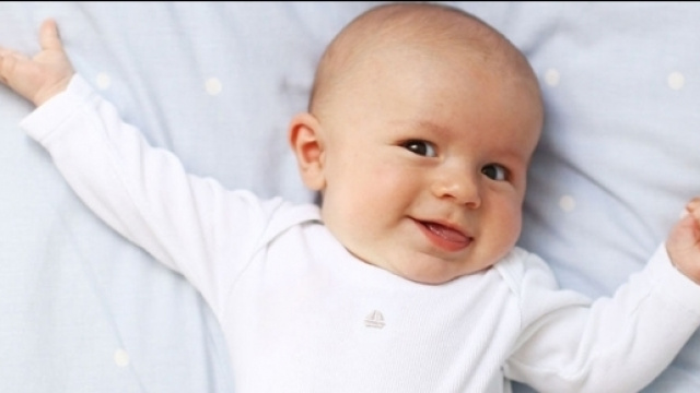 Insolite : un b&eacute;b&eacute; de 3 mois suspect&eacute; de terrorisme &agrave; Londres - programme-tv.net