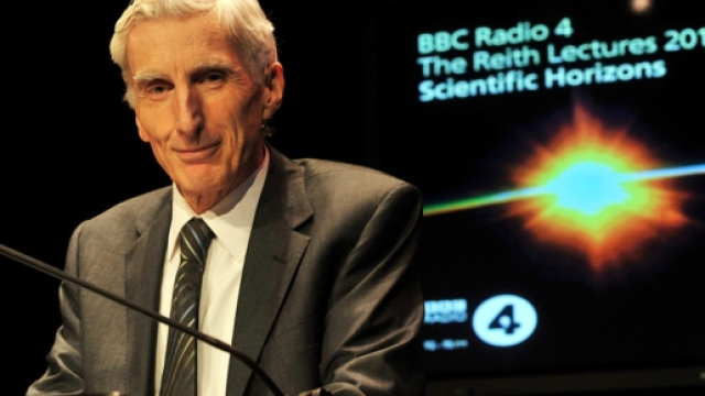 Sopra l'autorevole astronomo e cosmologo inglese Martin Rees