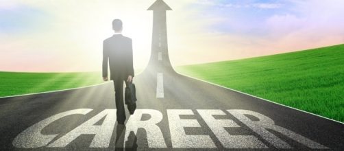 Daily careerscope for Aquarius - 5 Perks Of Career Advancement - comerecommended.com