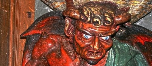 Estatua de "Asmodeo" en la iglesia de Rennes-le-Ch&acirc;teau (Francia)