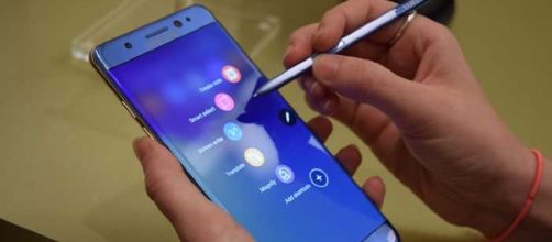 Samsung Galaxy 8 launch event live streamed (Youtube screen grab)