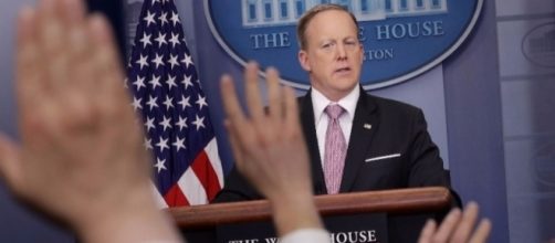 Trump vs. the Media: Who Will Win? - In These Times - inthesetimes.com