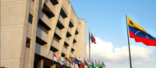 TSJ asume funciones del Parlamento mientras