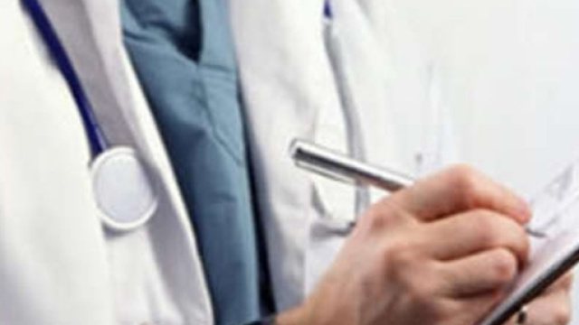 Il medico abusava dei suoi pazienti