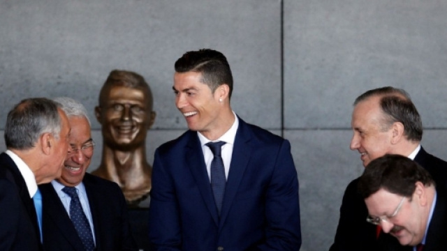 Mad&egrave;re : Cristiano Ronaldo inaugure un a&eacute;roport &agrave; son nom