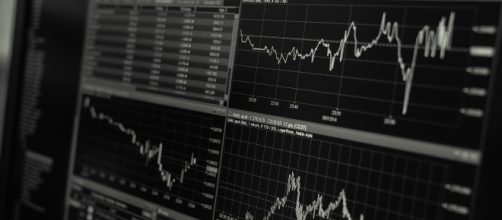 The price of Dash is consolidating after a large correction yesterday [CC0 Public Domain - pixabay.com]