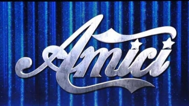 Amici 16: serale al via il 25 marzo? Il ragazzi pronti ad entrare nelle casette.