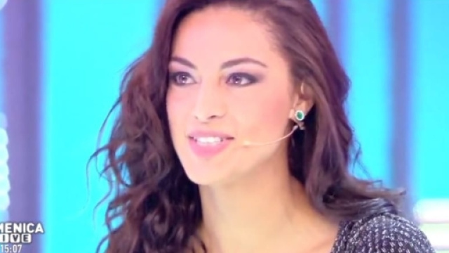 Desir&eacute;e Popper nuova tronista di Uomini e Donne (VIDEO) - vistomagazine.com