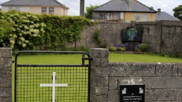 Irlanda, fossa comune vicino ad un ex orfanotrofio.