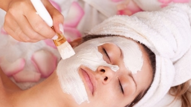 Le maschere viso sono un ottimo aiuto per le rughe