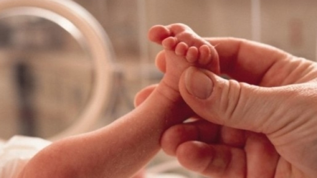 Neonata venduta per 150 euro - inews24