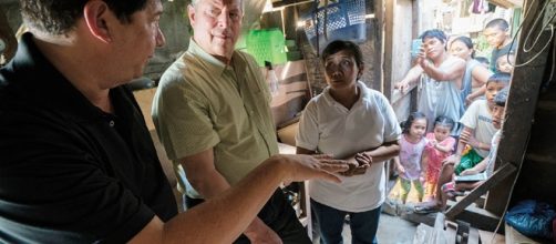 Al Gore revisits a persistent problem / Photo via Al Gore Takes His Message Global In Trailer For 'An Inconvenient ... - punchdrunkcritics.com