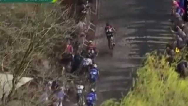 Il momento incriminato sul Kemmelberg