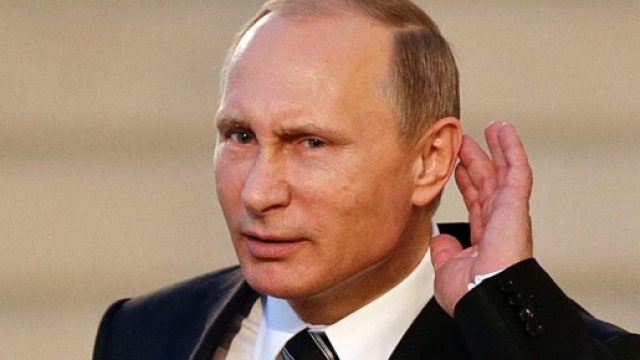 Putin e i presunti legami con il M5s