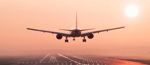 Seven Amazing Airplane Landings | Travel + Leisure - travelandleisure.com