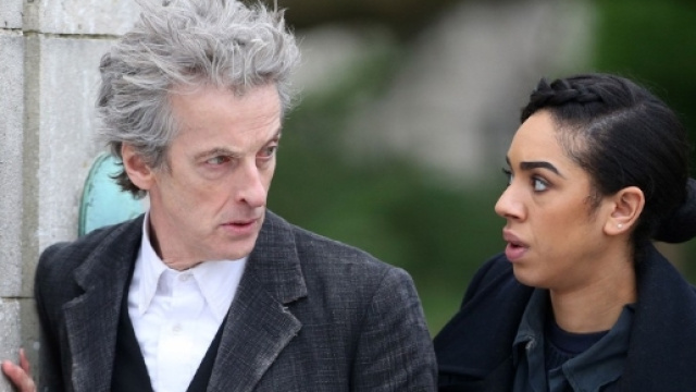 Doctor Who : Le Docteur pr&ecirc;t &agrave; faire d&eacute;couvrir son univers &agrave; Bill.