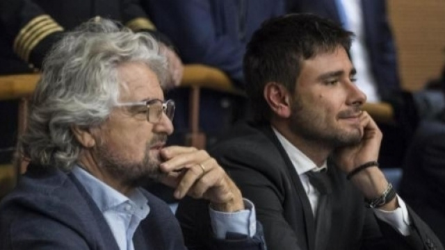 Grillo e Di Battista indagati, la notizia diventa subito virale su internet