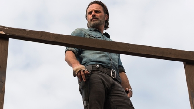The Walking Dead : Rick pr&ecirc;t &agrave; faire un discours &eacute;pique !