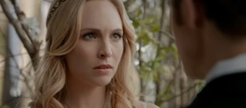 Caroline and Stefan get their June wedding in 'The Vampire Diaries' [Image via YouTube screencap/https://youtu.be/OJnxAK6aVD4]
