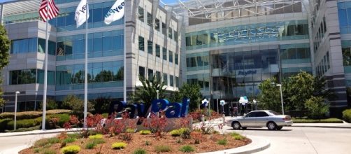 Is PYPL stock poised to breakout of a five-month consolidation that began in October 2016? / Sagar Savla, Wikimedia Commons CC BY-SA 3.0