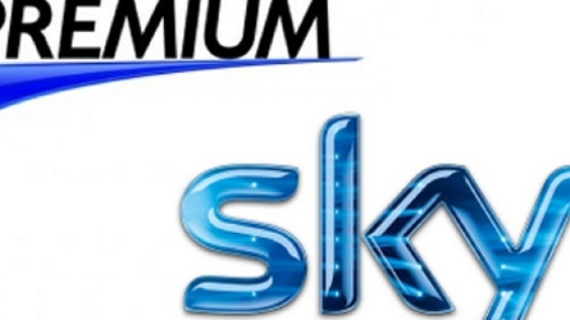 Loghi di Sky Italia e Mediaset Premium