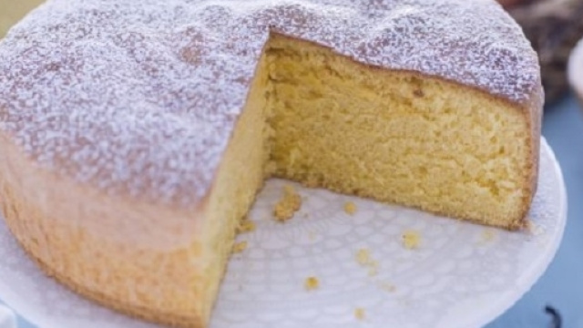 Torta della Nonna soffice e gustosa
