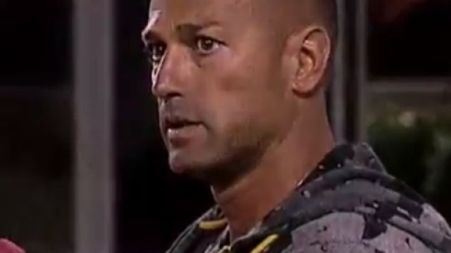 Stefano Bettarini ed il bacio appassionato alla Valeriona ... - rds.it