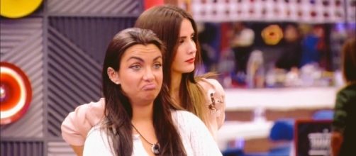 Ayl&eacute;n sorprendi&oacute; en sus primeros posicionamientos como concursante coloc&aacute;ndose detr&aacute;s de Elettra