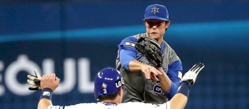 Tyler Krieger (arriba) impuls&oacute; la primera carrera para Israel Foto: @pachecoalejo