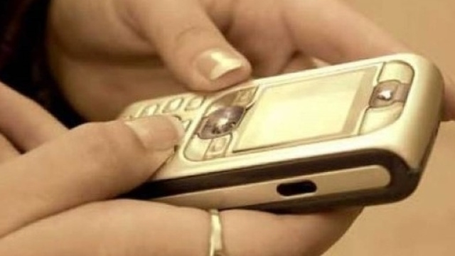 Cassazione: sms dell'amante prova di tradimento - Taringa!