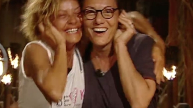 Imma Battaglia e Eva Grimaldi baci foto | Velvet Gossip Italia - velvetgossip.it