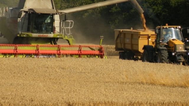 Macchine agricole e patentino, ecco le novit&agrave; del Milleproroghe