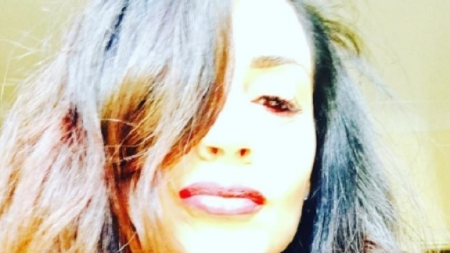 Raffaella Mennoia lancia una frecciatina contro i Clario?