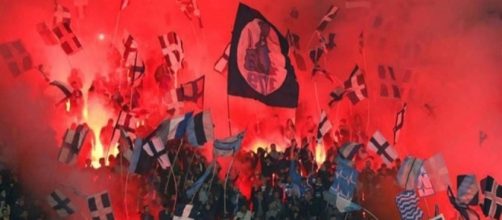 Estadio de San Paolo con los tiffosi