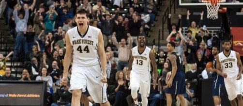 Wake Forest Demon Deacons 2015-16 Season Preview - bustingbrackets.com