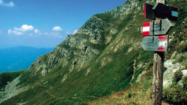 Catasto dei sentieri, in Lombardia nuova legge regionale per la montgna (foto - valtellina web)