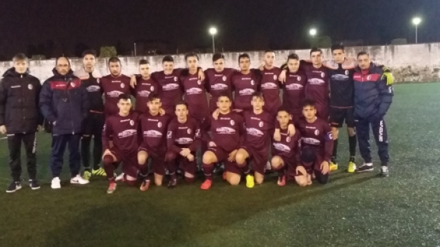 L'intero gruppo dei Giovanissimi 2002 dell'ASD Academy Casalnuovo.