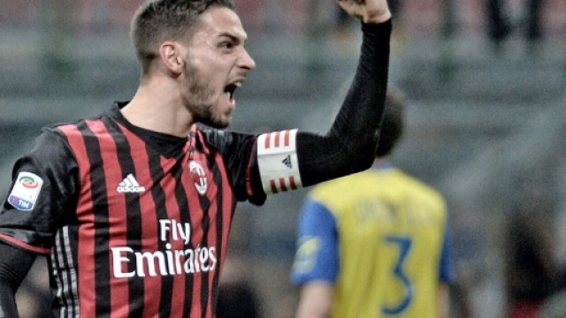 Mattia De Sciglio &egrave; rientrato contro il Chievo e attende Juventus-Milan