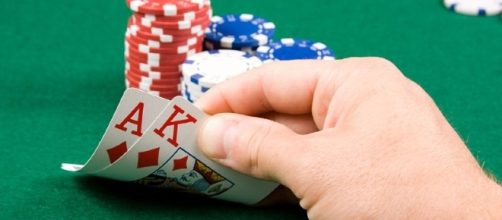 A.I can now look past your poker face / Photo via Software can now beat any human player at poker | New Scientist - newscientist.com