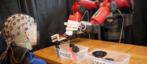Controlling robots using their mind is every child's dream / Photo via Mind-Controlled Robots Make Machines 'Natural Extension of Us' - newsweek.com