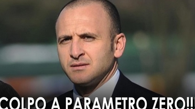 Ausilio tenta il colpo a parametro zero